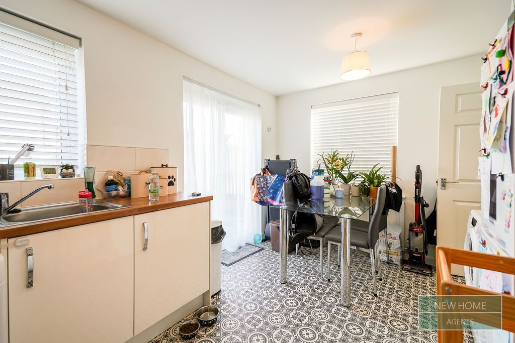 Property photo 3 of 19 Photo 13