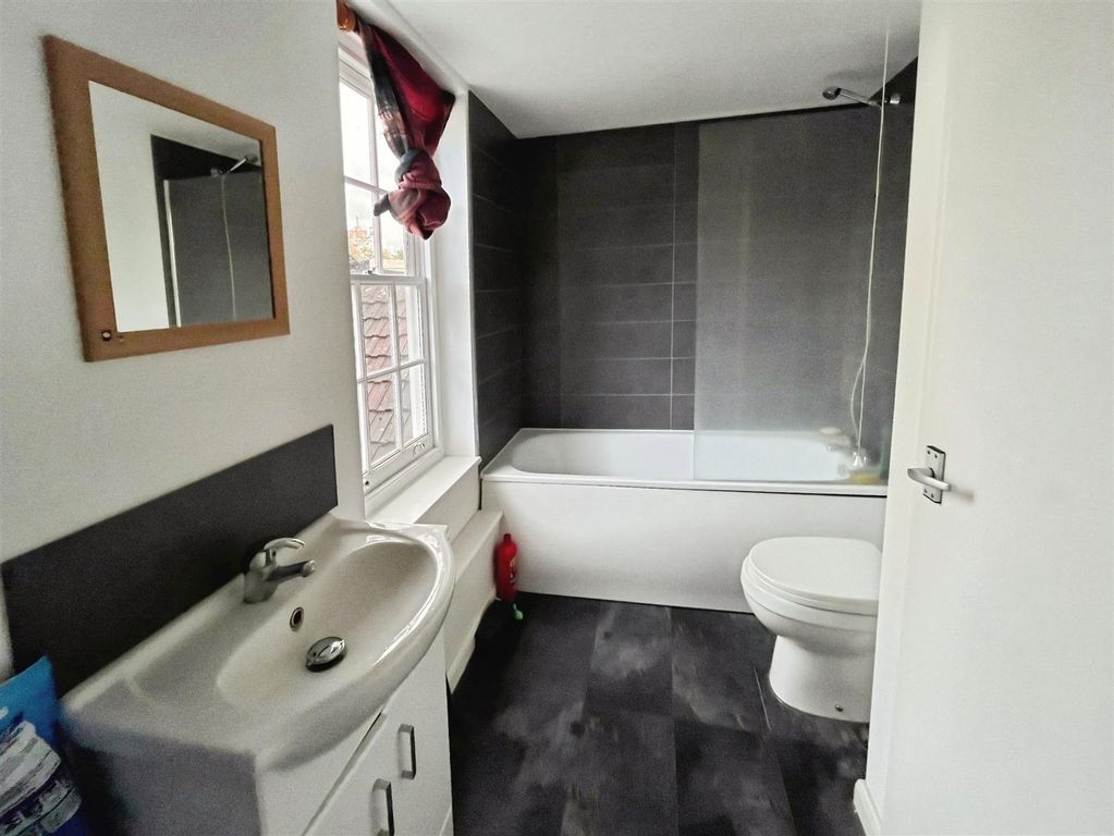 Property photo 3 of 6 1Caeab2F-Img_3951.Jpg