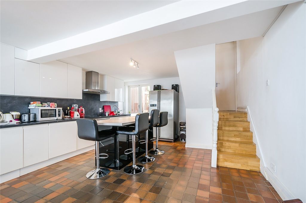 Property photo 2 of 15 Picture No. 05
