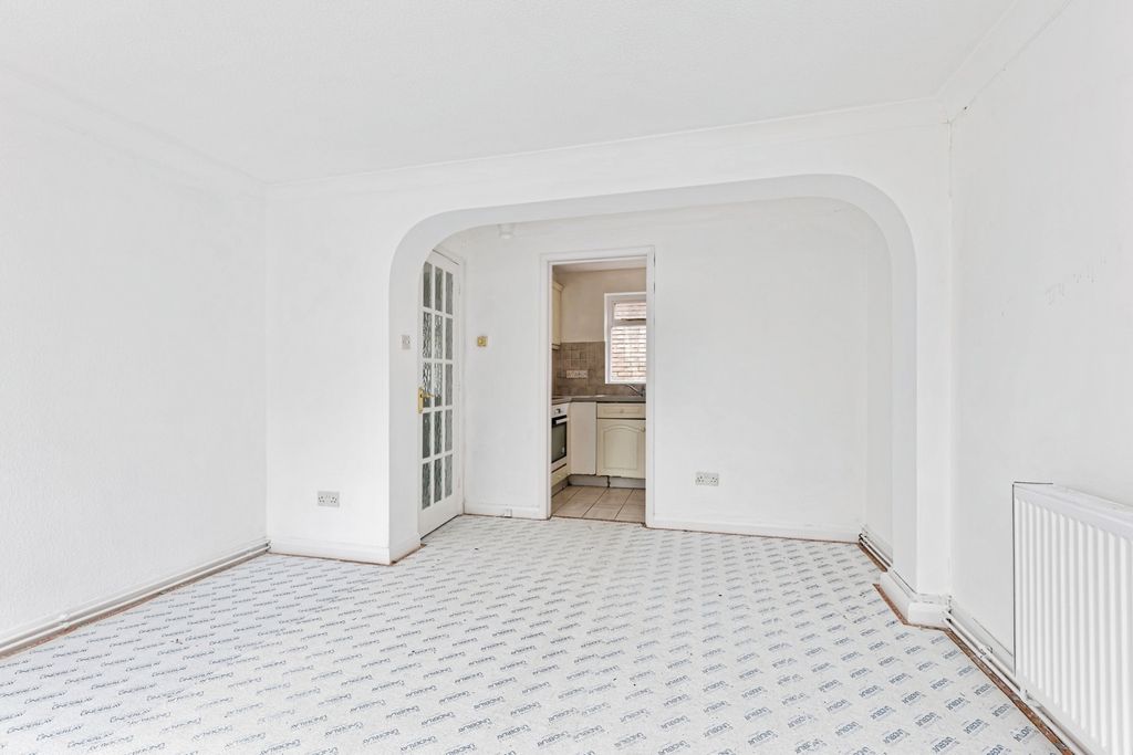Property photo 2 of 15 Pbox-Img.Jpg