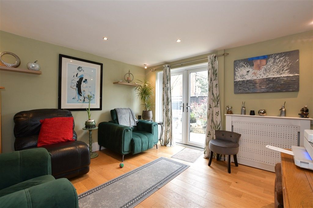 Property photo 2 of 8 Lounge/Dining Room