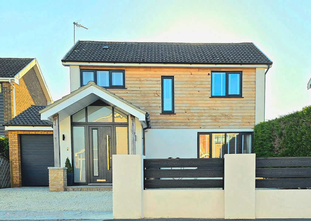 Property photo 1 of 37