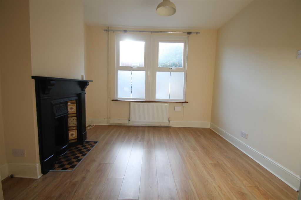 Property photo 2 of 9 Img_0084.Jpg