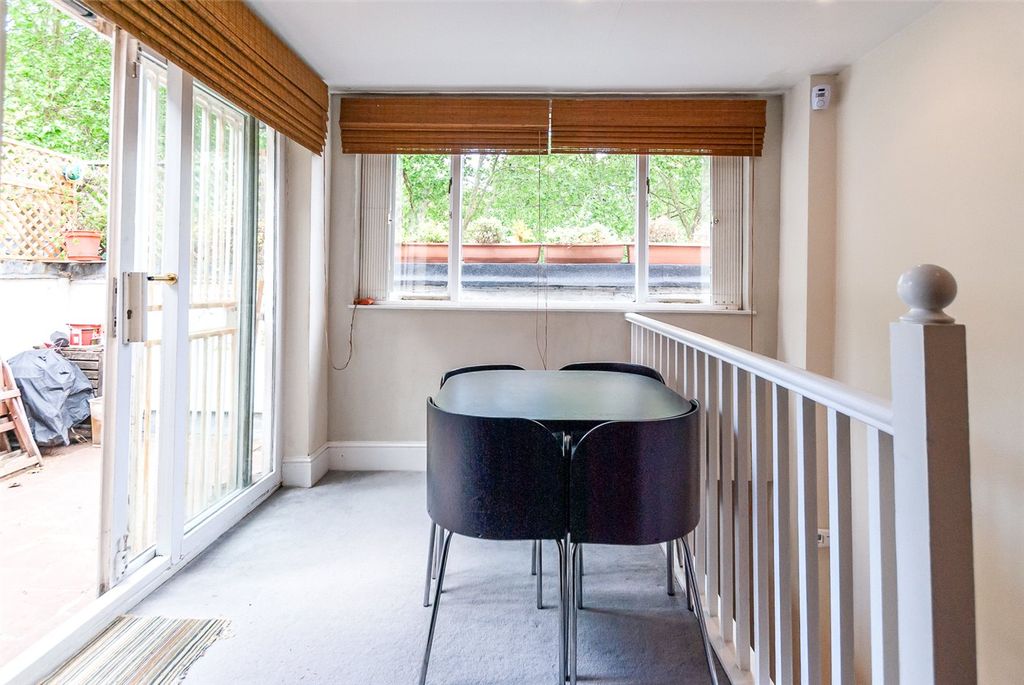 Property photo 1 of 10 Picture No. 16