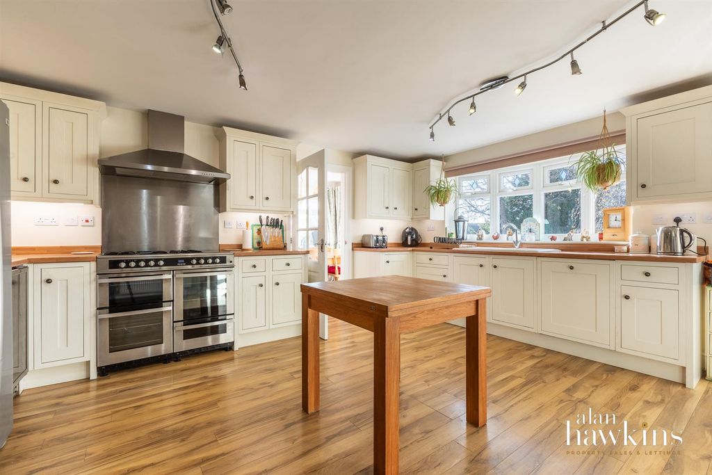 Property photo 2 of 18 3535-19.Jpg