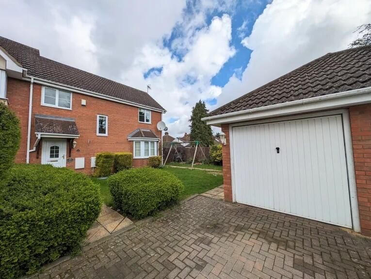 Property photo 3 of 14 Front (Exterior)