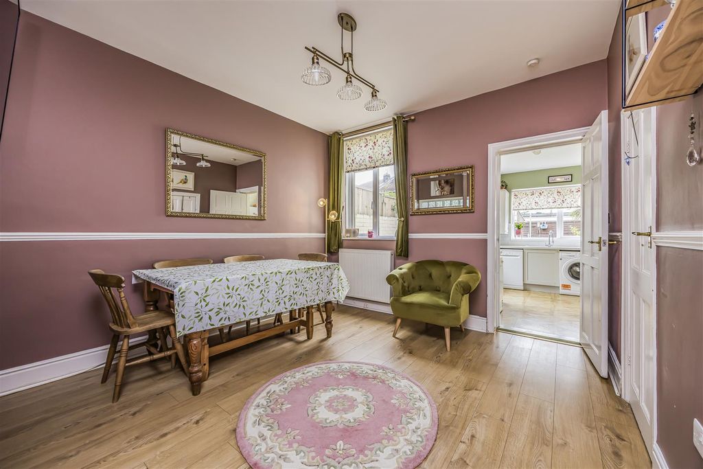 Property photo 3 of 18 1 Martin Road, Baffins-Porticomarketing-Soldby-18.