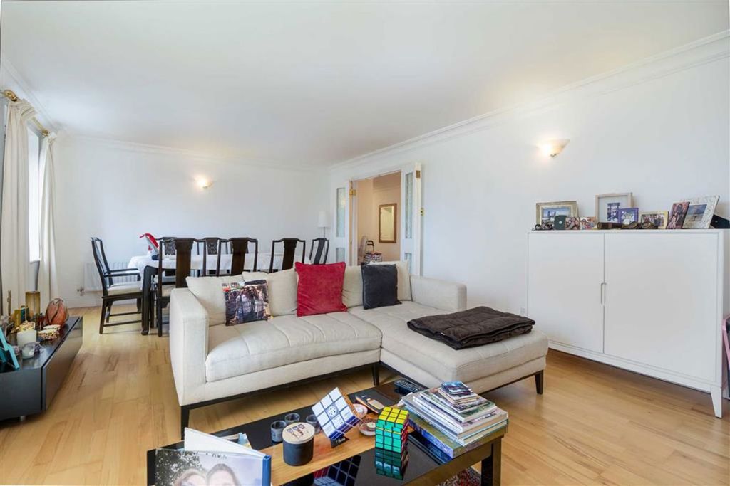 Property photo 3 of 9