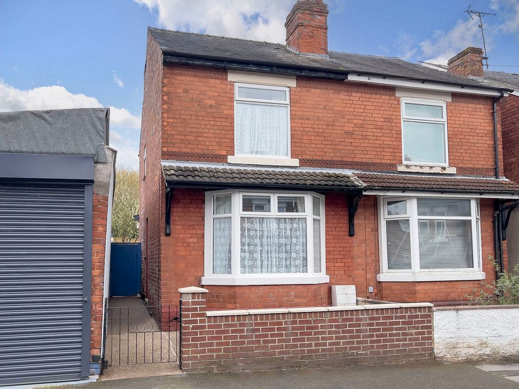 Property photo 1 of 10 Front