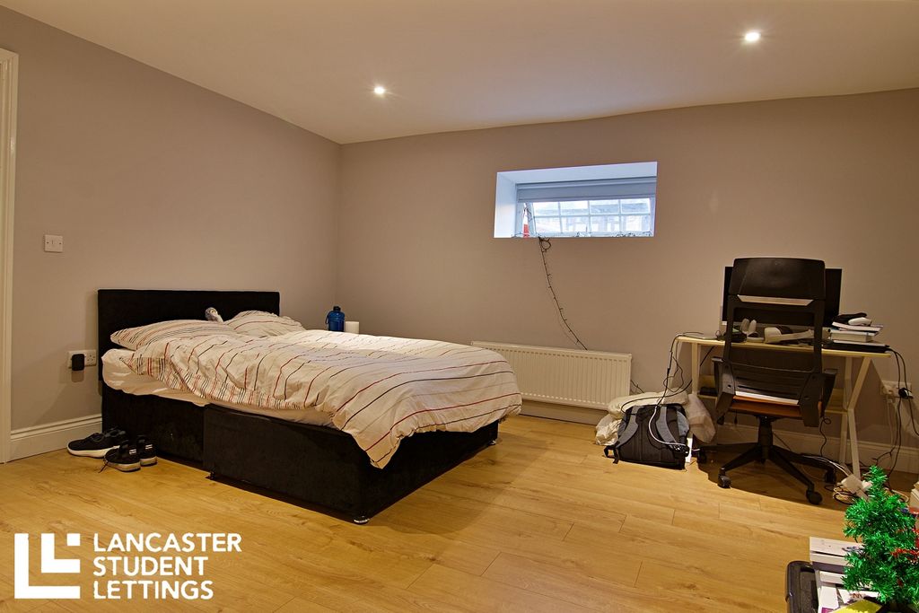 Property photo 2 of 4 Property Photo