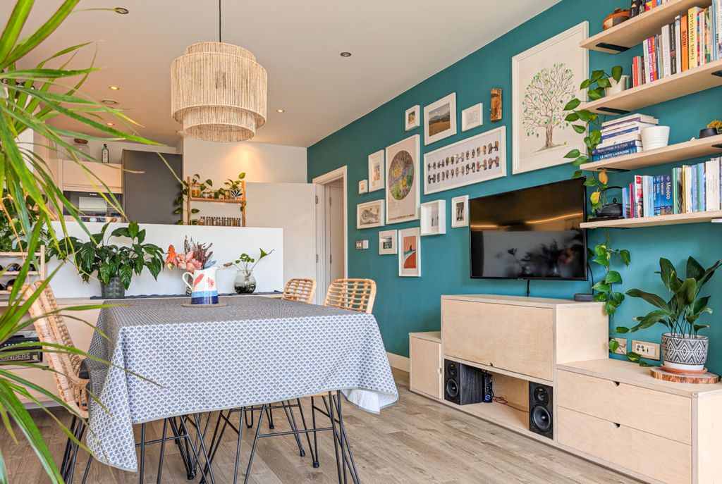 Property photo 3 of 22