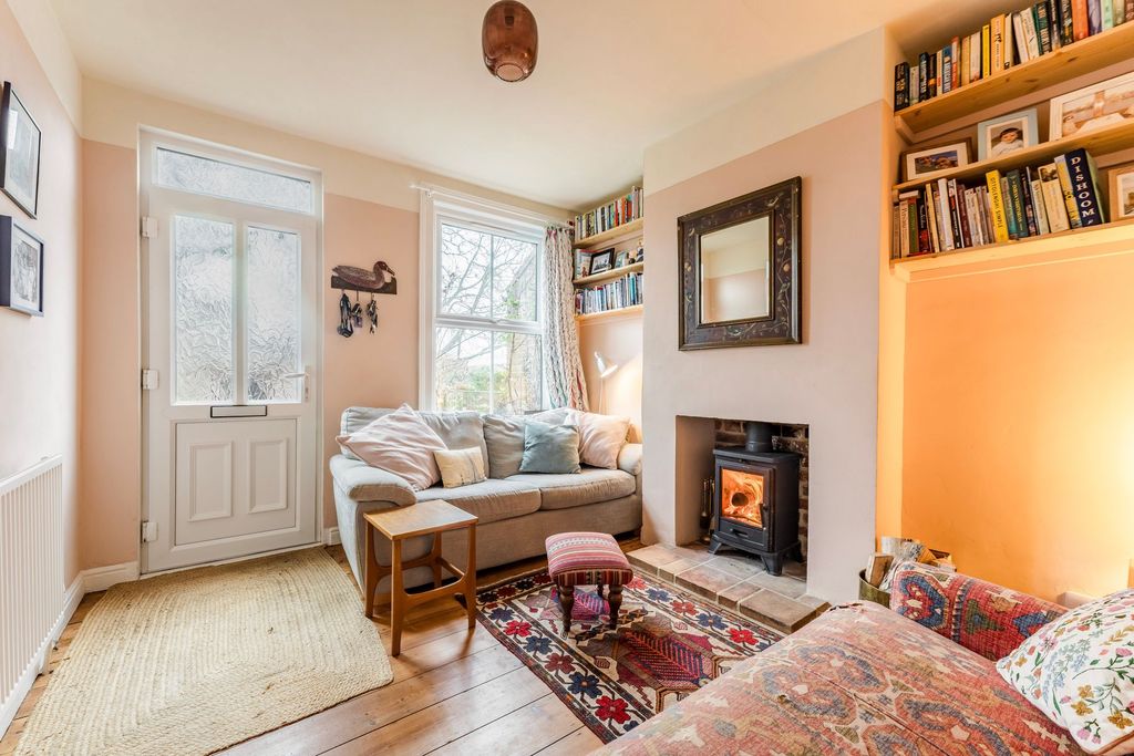 Property photo 3 of 18