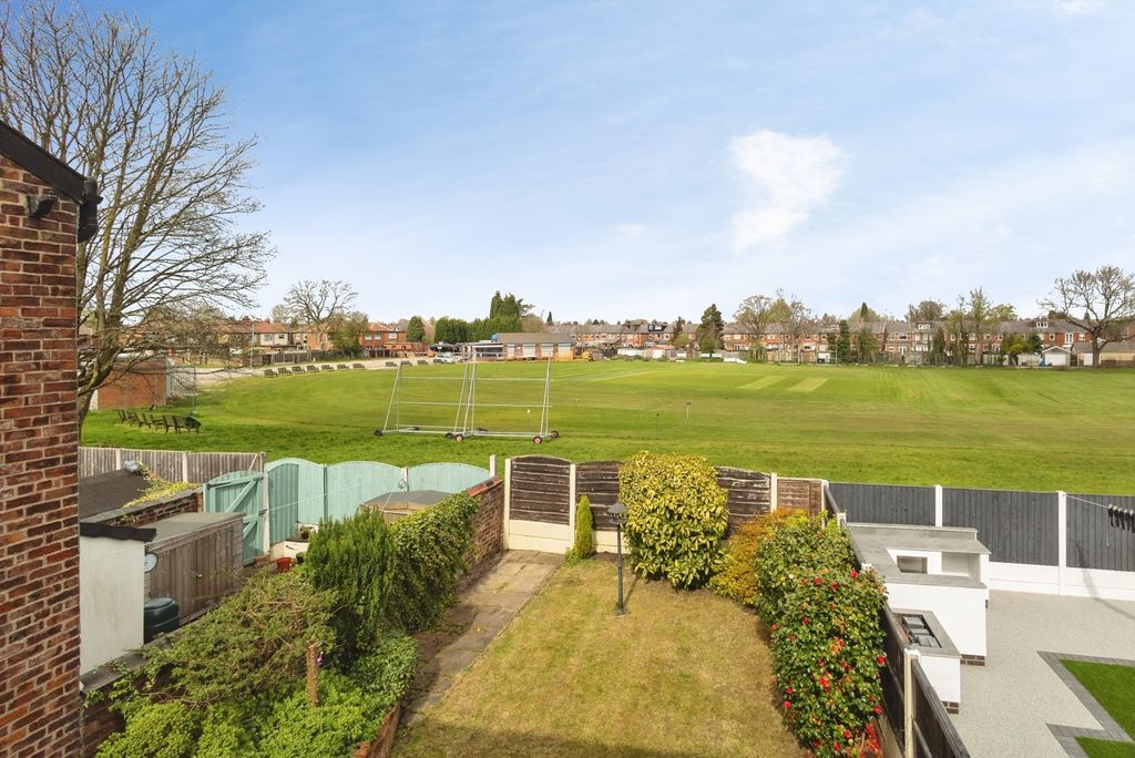 Property photo 2 of 15 Rear