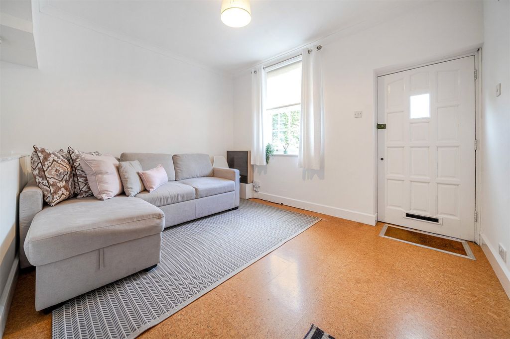 Property photo 2 of 11 Picture No. 09