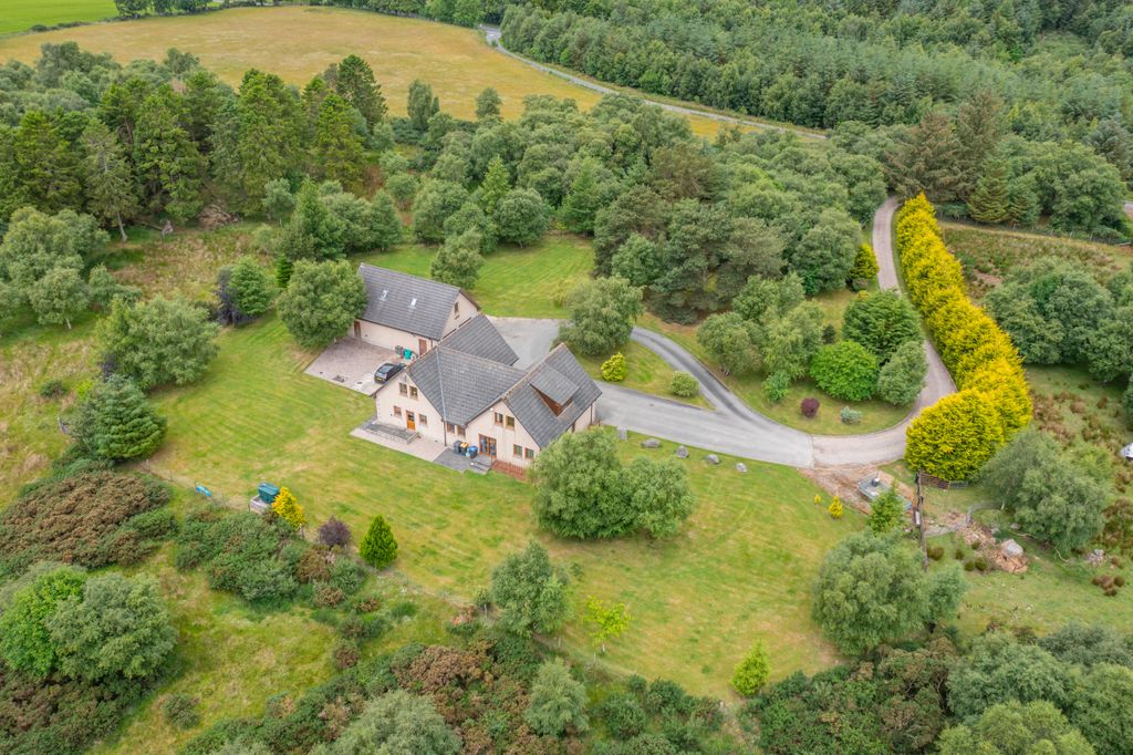 Property photo 3 of 23