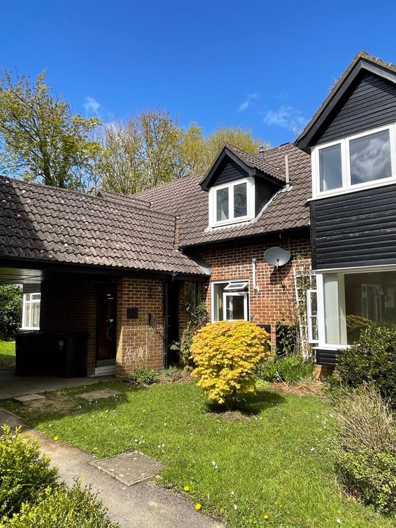 Property photo 1 of 8 Photo 12