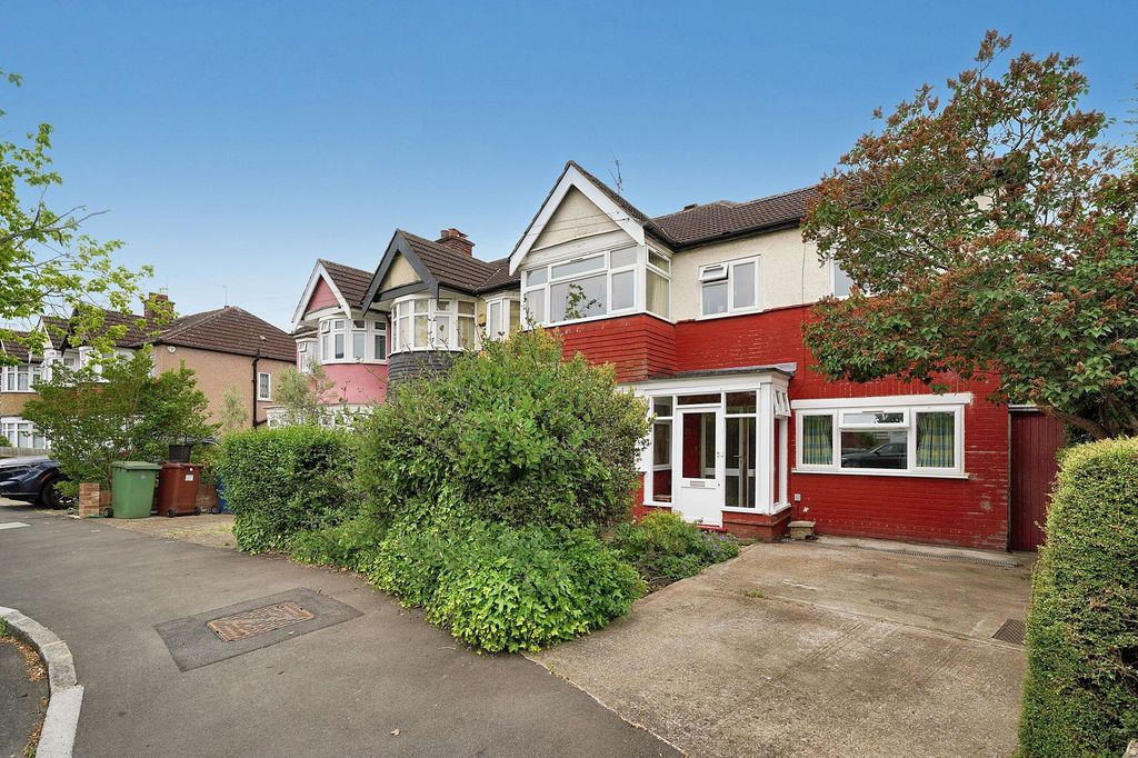 Property photo 1 of 17