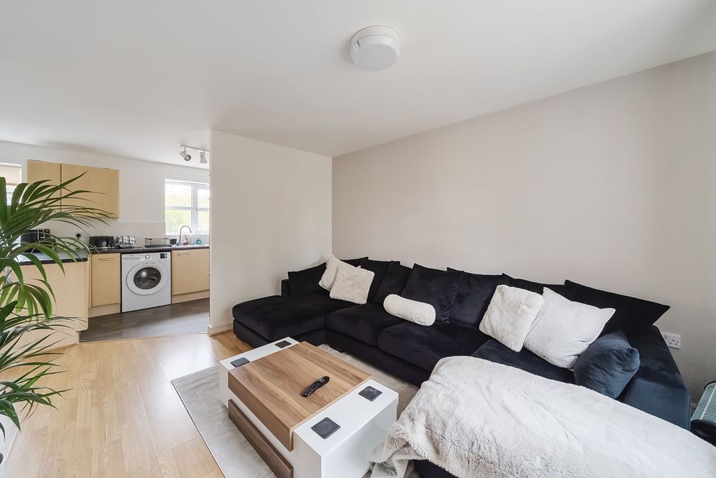 Property photo 3 of 11 1341734-3-68A442A34dc3E
