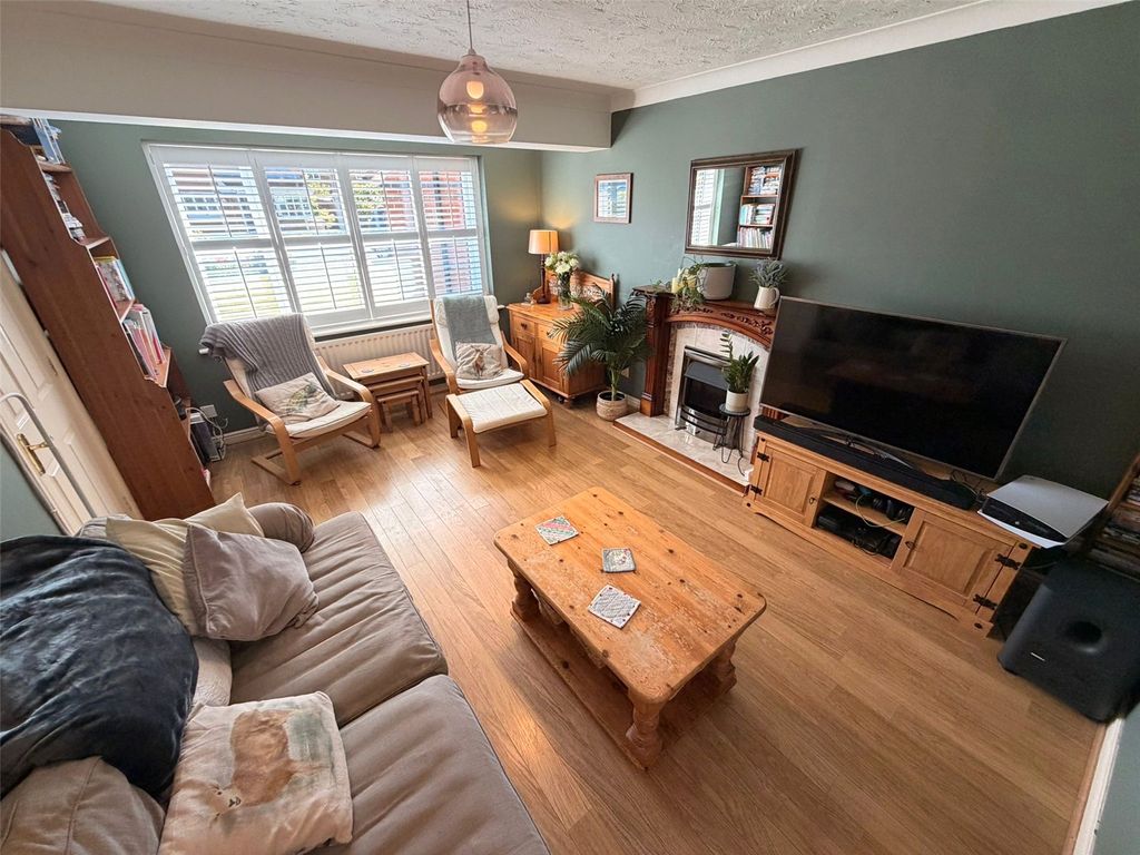 Property photo 2 of 30 Picture No. 12