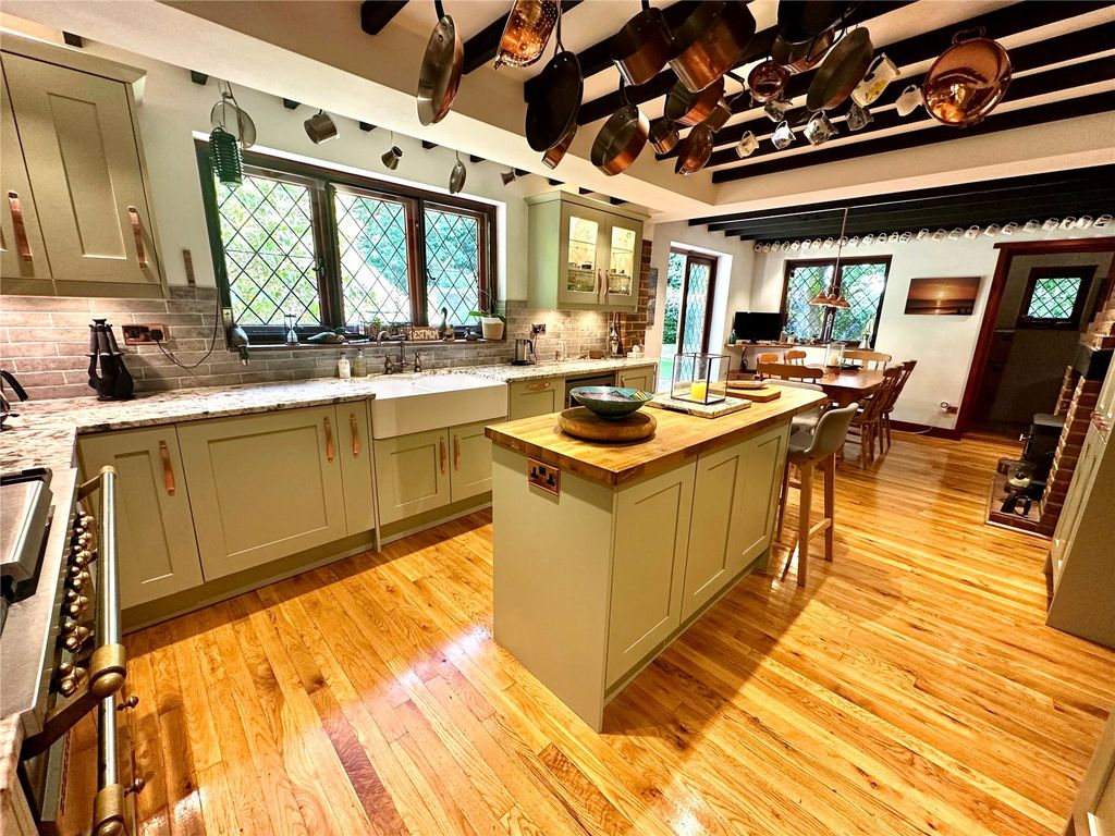 Property photo 3 of 19 Picture No. 05
