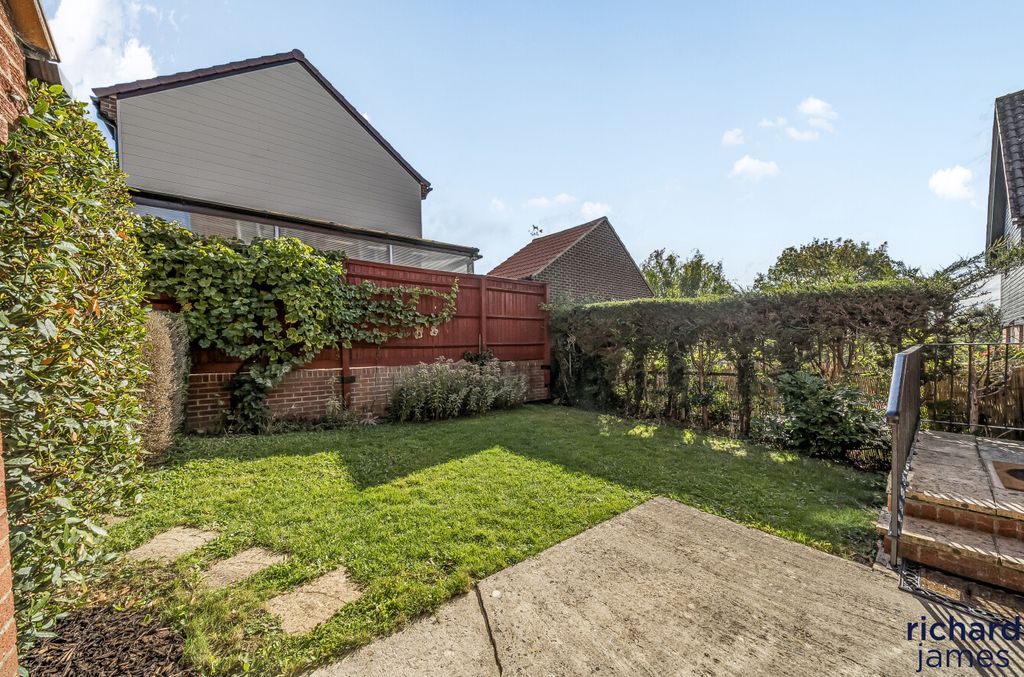 Property photo 3 of 22 5Bf0801348F4464189B50483F3Eee9F1