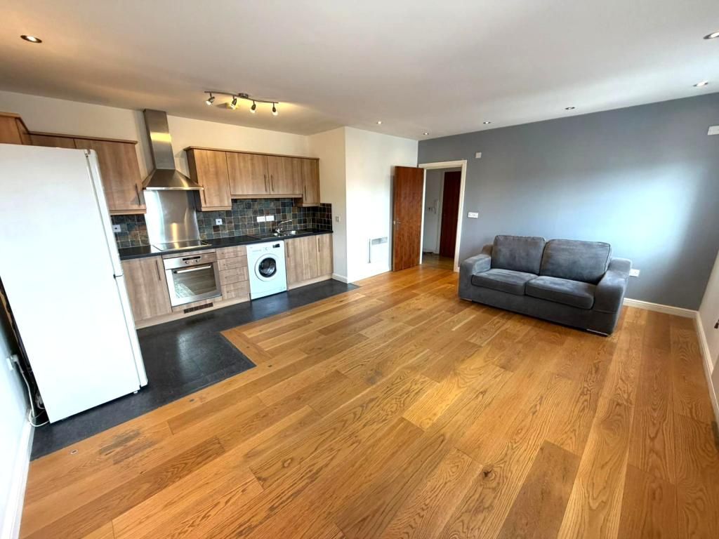 Property photo 3 of 11