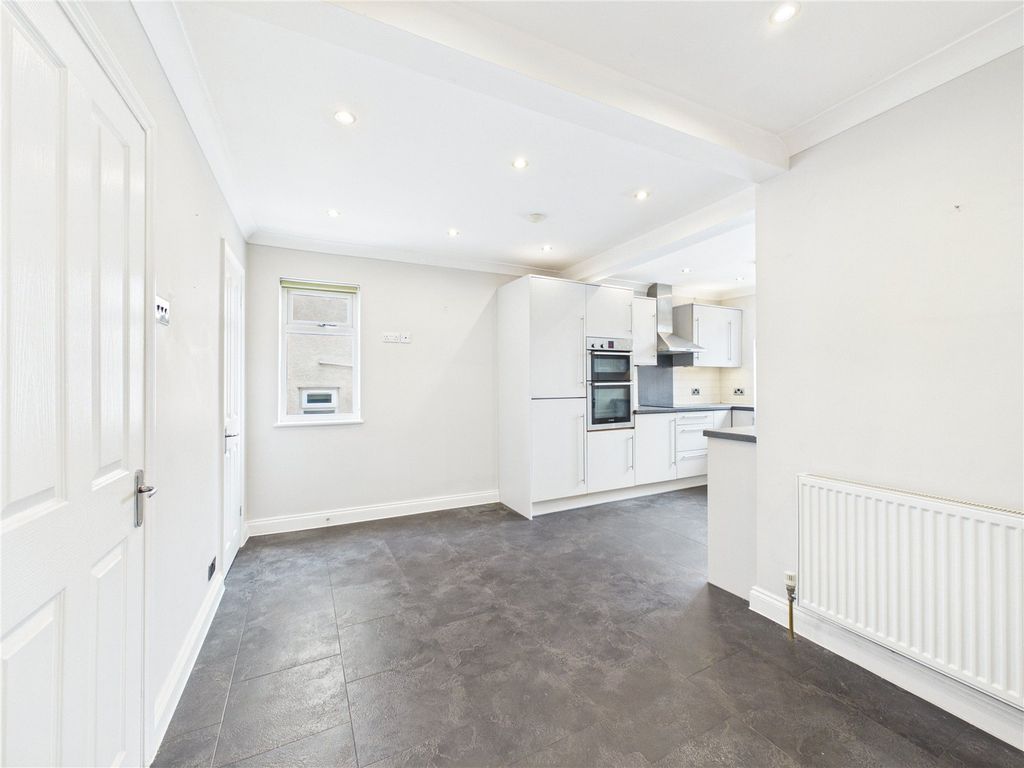 Property photo 2 of 18 Picture No. 49