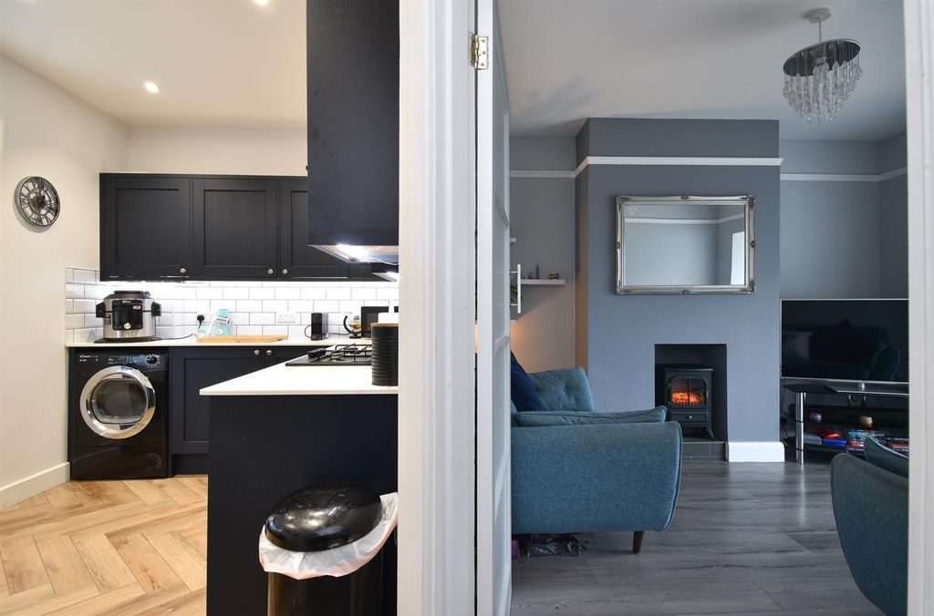 Property photo 2 of 18 Living Room & Kitchen