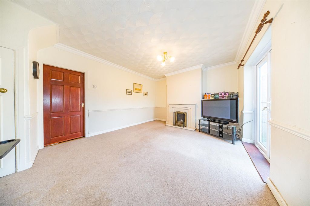 Property photo 2 of 14 7-Stapleton-Avenue-12.Jpg