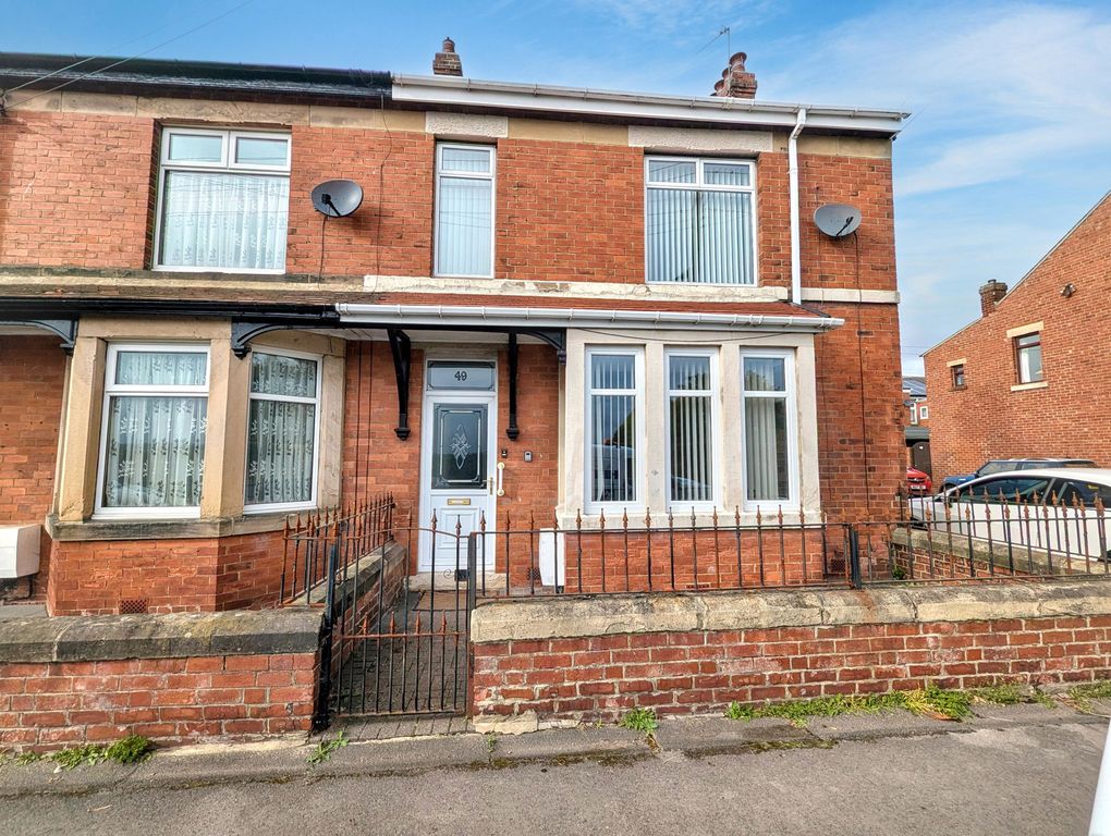 Property photo 1 of 13