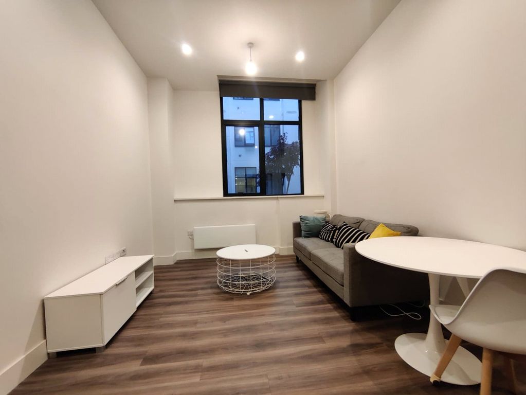 Property photo 1 of 9 Picture No. 08