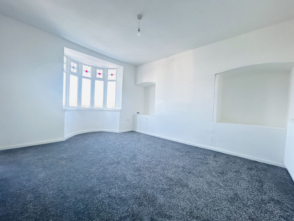 Property photo 2 of 11 Img_1640