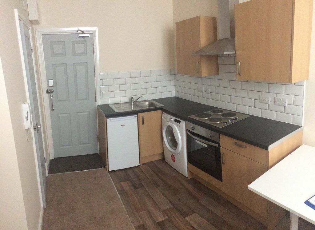 Property photo 3 of 9 Gallery