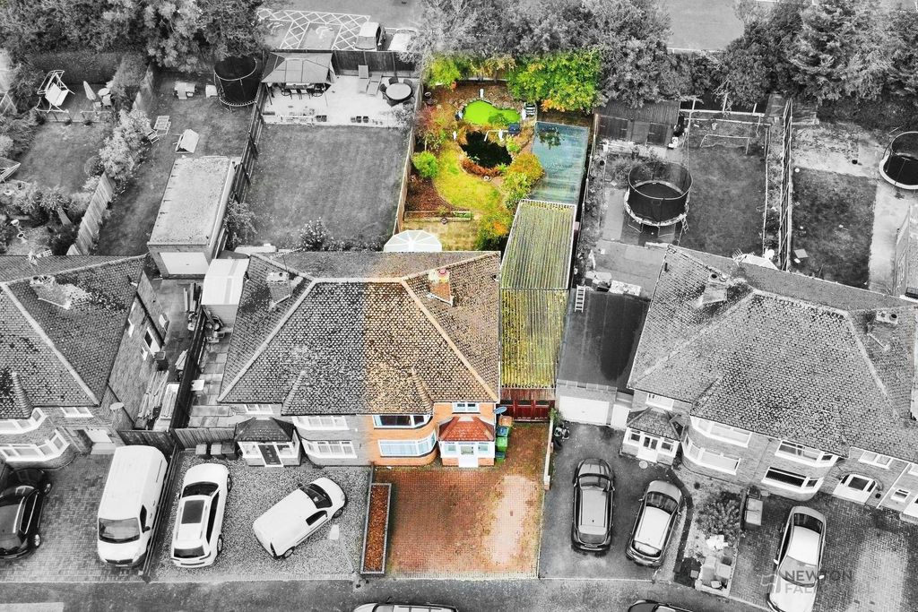 Property photo 2 of 23