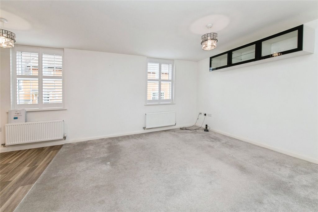 Property photo 3 of 11 Picture No. 11