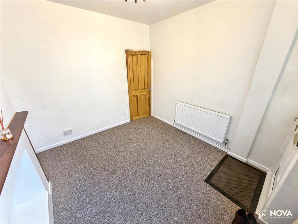 Property photo 3 of 19 Img_8227.Jpg