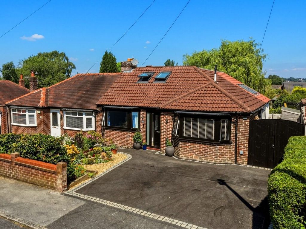 Property photo 1 of 27
