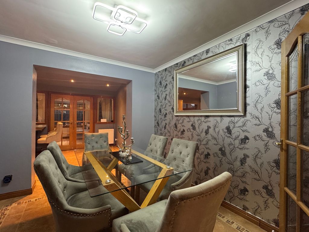 Property photo 3 of 26 Dining Room