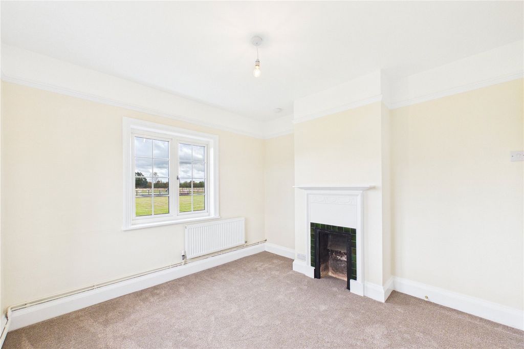 Property photo 3 of 26 Picture No. 04