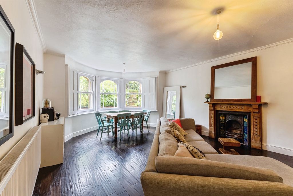 Additional image 6 of 3 bed flat for salePembroke Road, Clifton, Bristol BS8