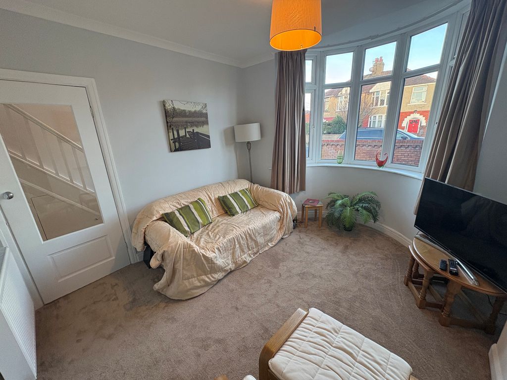 Property photo 2 of 12