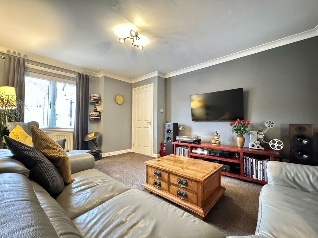 Property photo 3 of 26