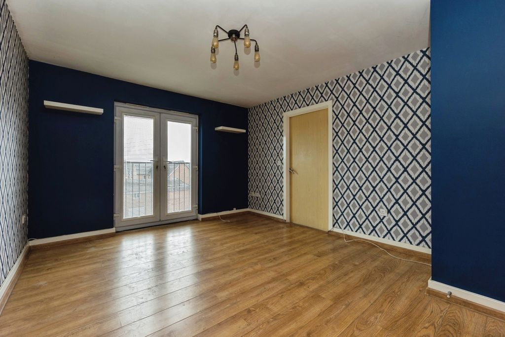 Property photo 2 of 21 Pbox-Img.Jpg