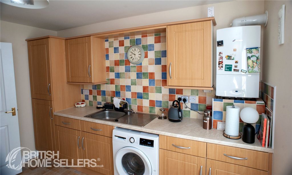 Property photo 3 of 26 Picture No. 13