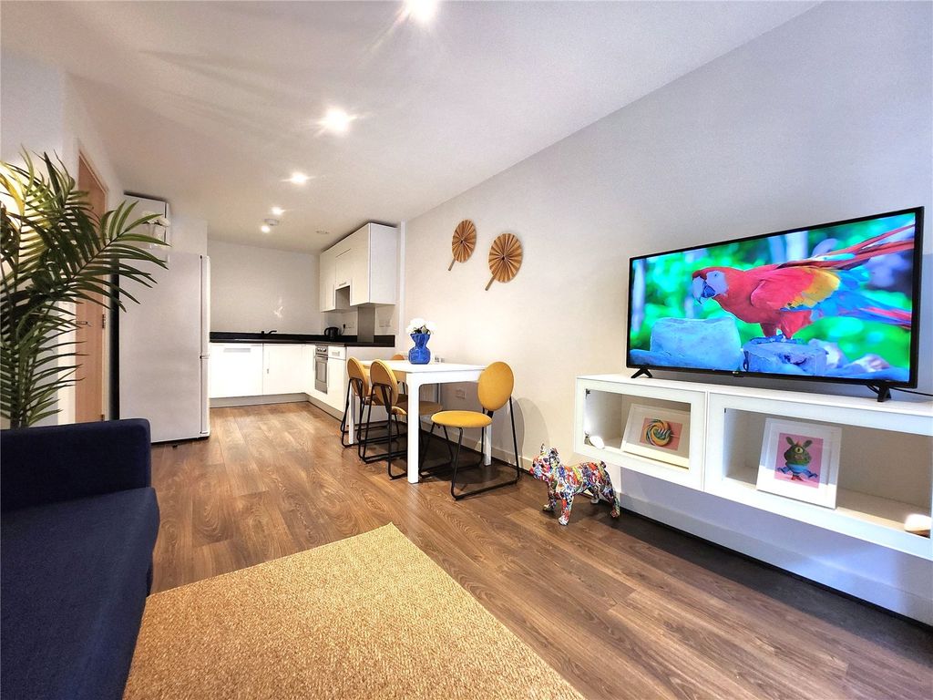 Property photo 1 of 11 Reception