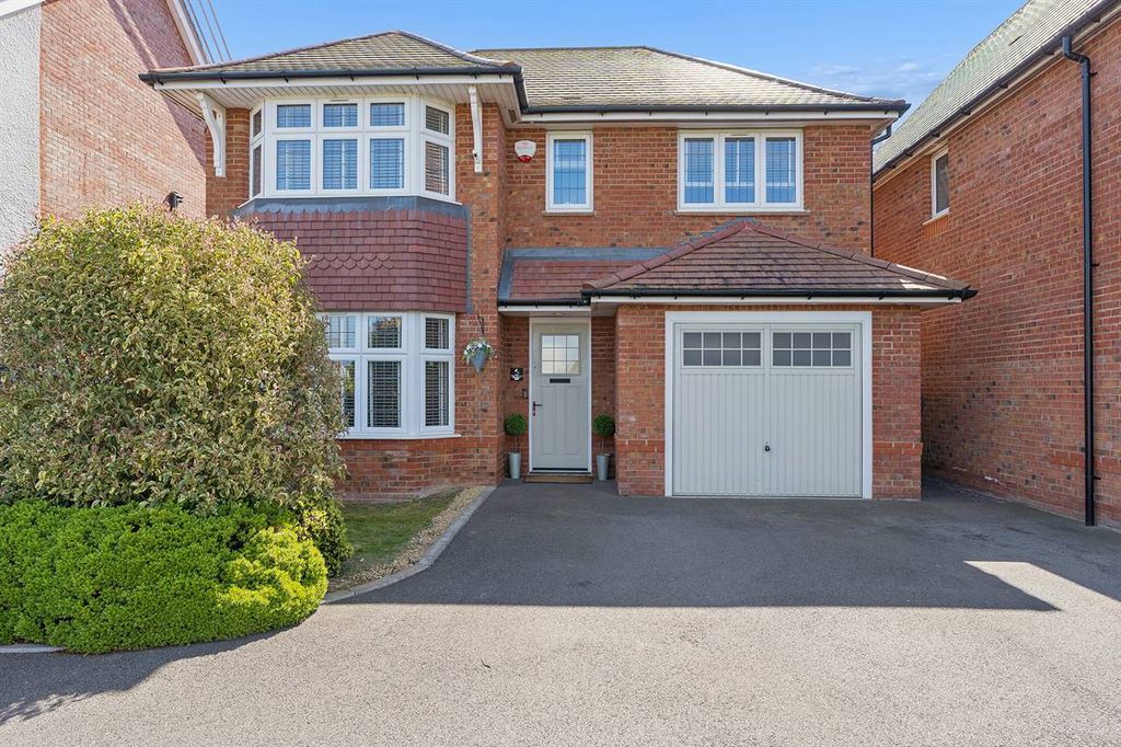 Property photo 1 of 21