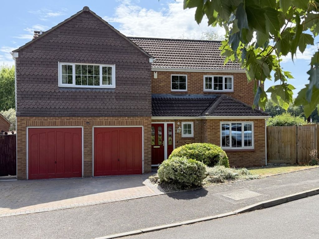 Property photo 1 of 18