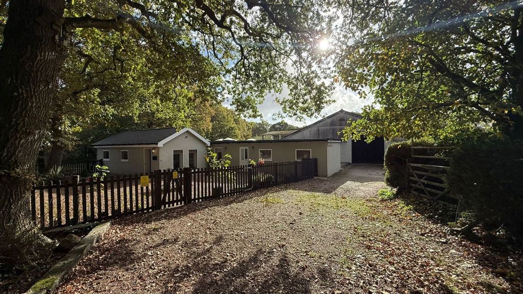 Property photo 1 of 33