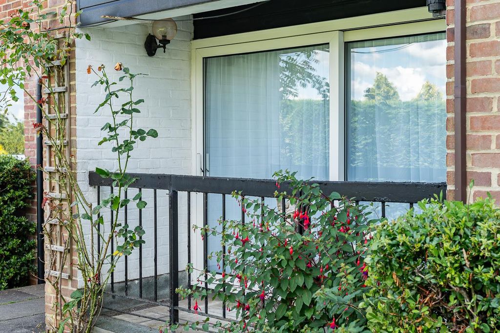 Property photo 2 of 20 External-S-3.Jpg