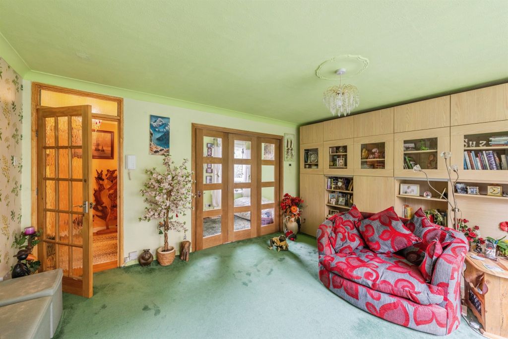 Property photo 2 of 5